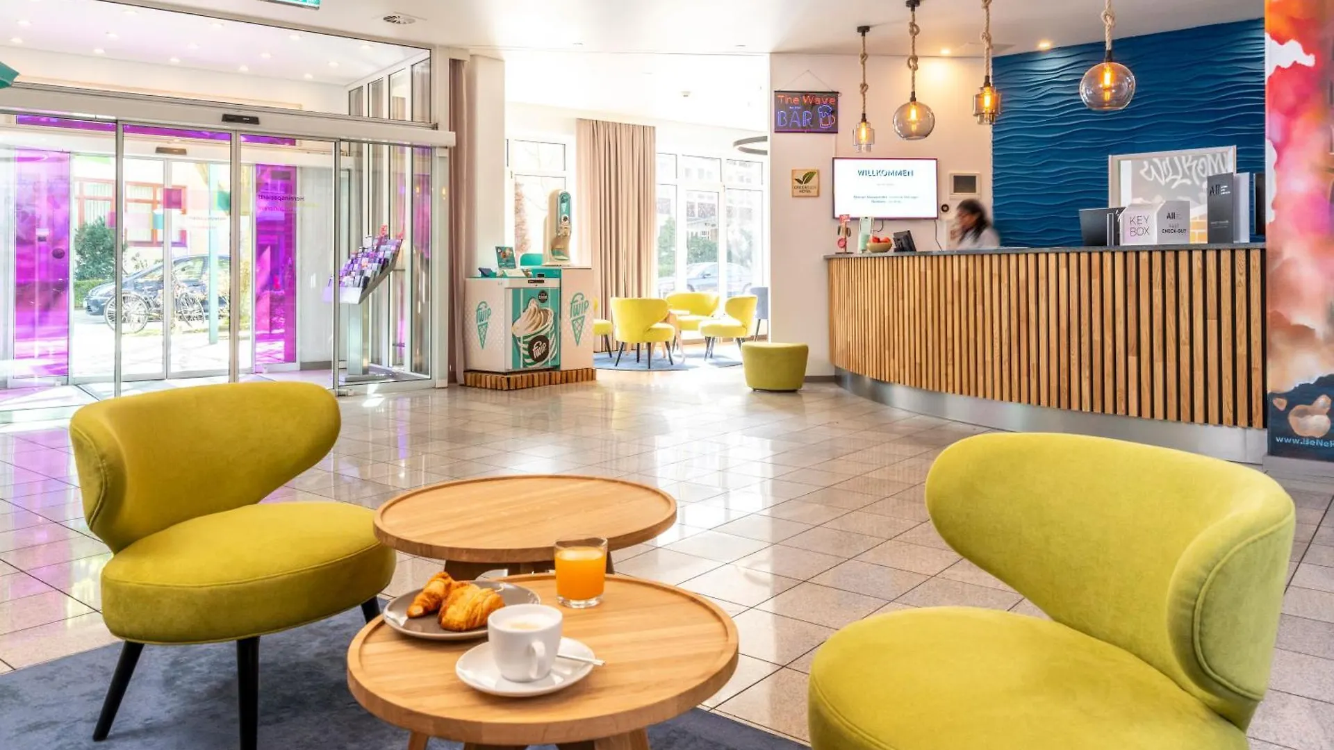 Ibis Styles Hamburg Alster City contacts