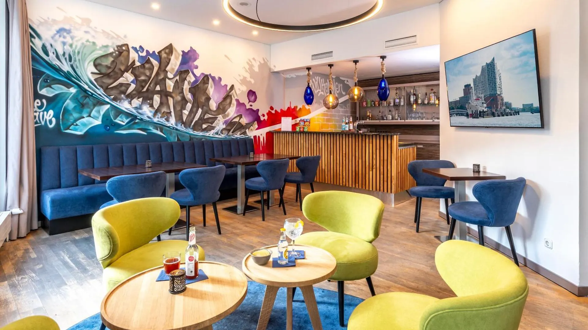 ibis Styles Hamburg Alster City 2*,